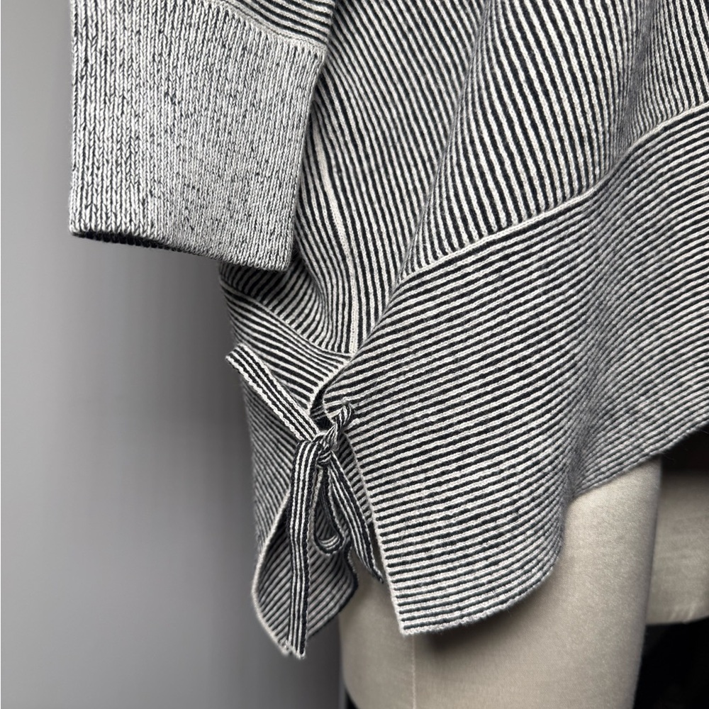 CAbi Gray & White Striped Zip-Front Sweater Cardigan - Picture 4 of 6